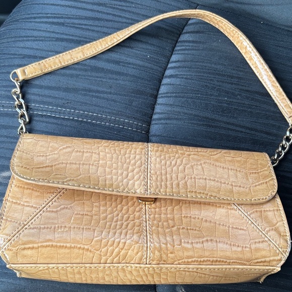 Liz Claiborne Tan Crocodile-Embossed Shoulder Bag - Picture 1 of 5